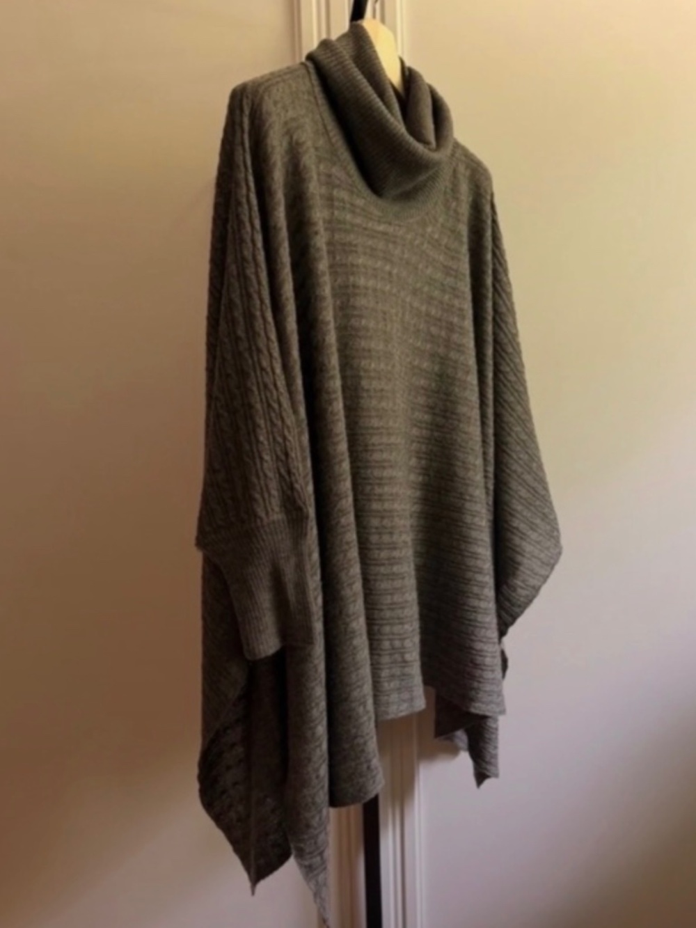 NEW Turtle Neck Long Sleeves Soft Knitted Poncho Shawl